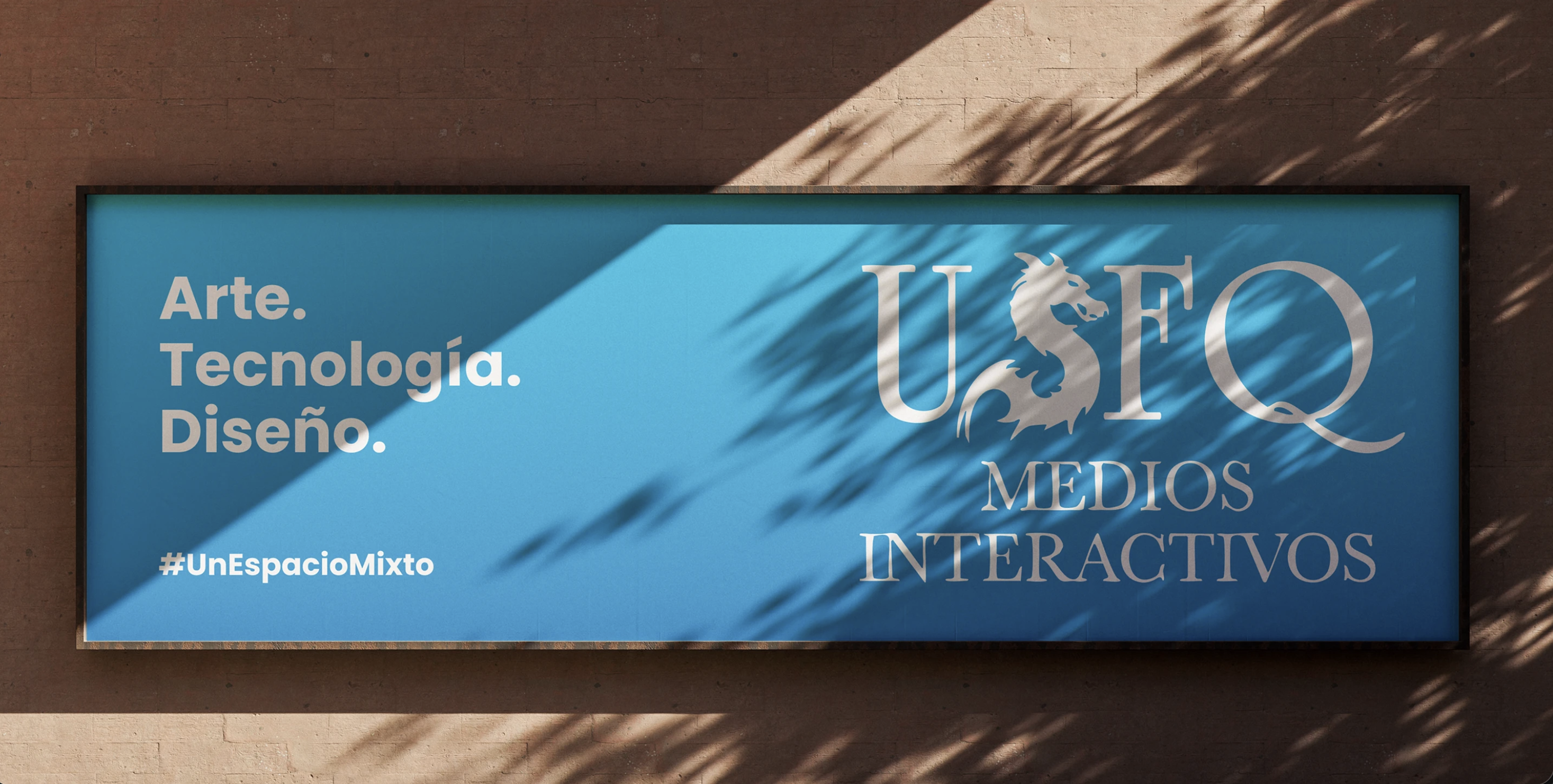 USFQ contact and footer